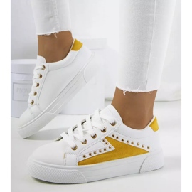 Zapatillas blancas y amarillas de Udinesi blanco amarillo 3