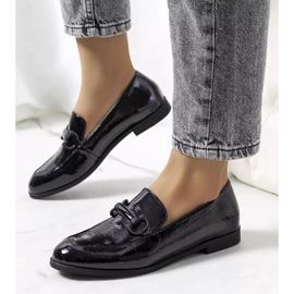 Zapatos de piel lacados en negro de Liese 1