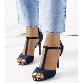 Inna Sandalias azul marino con tacón Munger 1