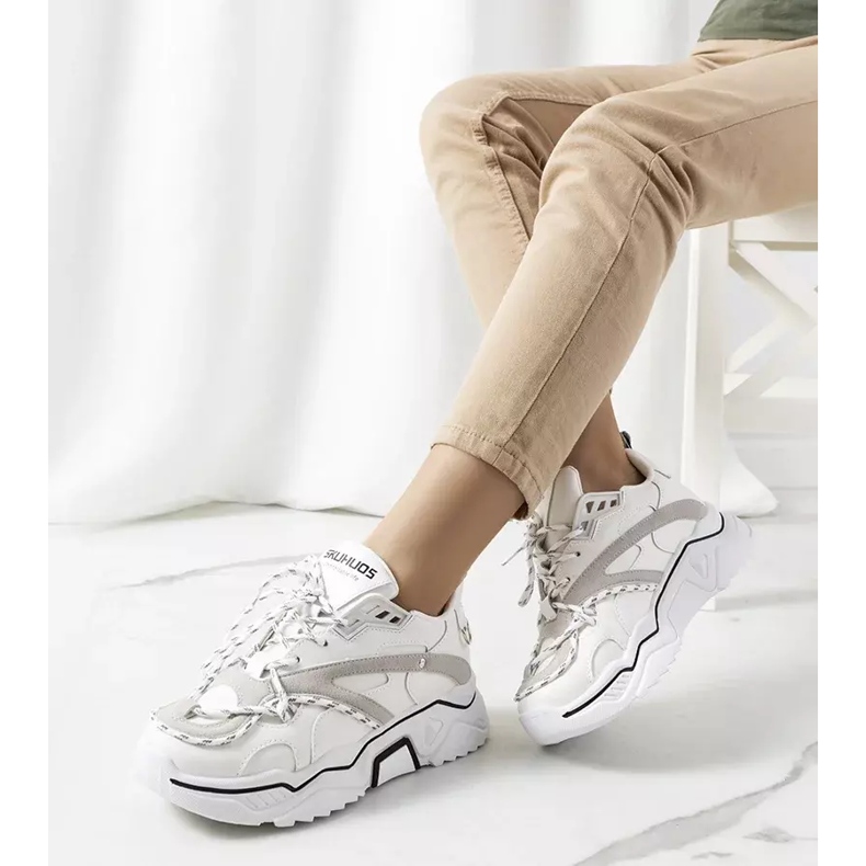 Zapatillas blancas de Adavale blanco 2