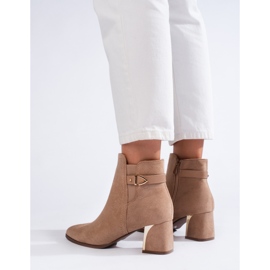 Botas de ante beige para mujer de Shelovet 3