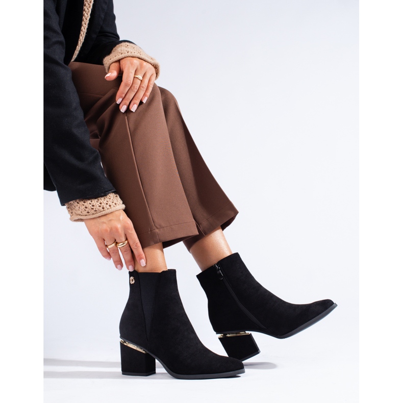 Elegantes botas de ante negro para mujer en el post Shelovet 1