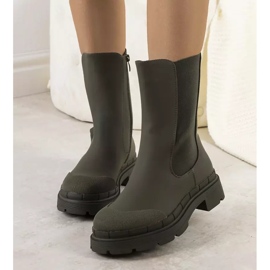 BM Botas Antede verde mate 1
