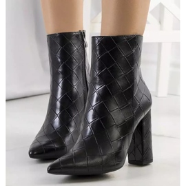 BM Botas negras de Wahis negro 1