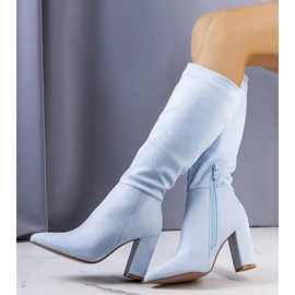 BM Botas azules con aislamiento en el puesto de Narcis 2 BM Botas azules con aislamiento en el puesto de Narcis 2