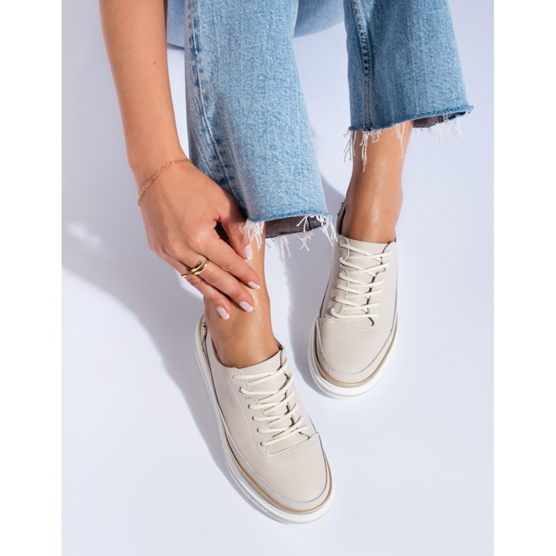 SHELOVET Zapatos de mujer de piel beige con plataforma Shlovet. 1