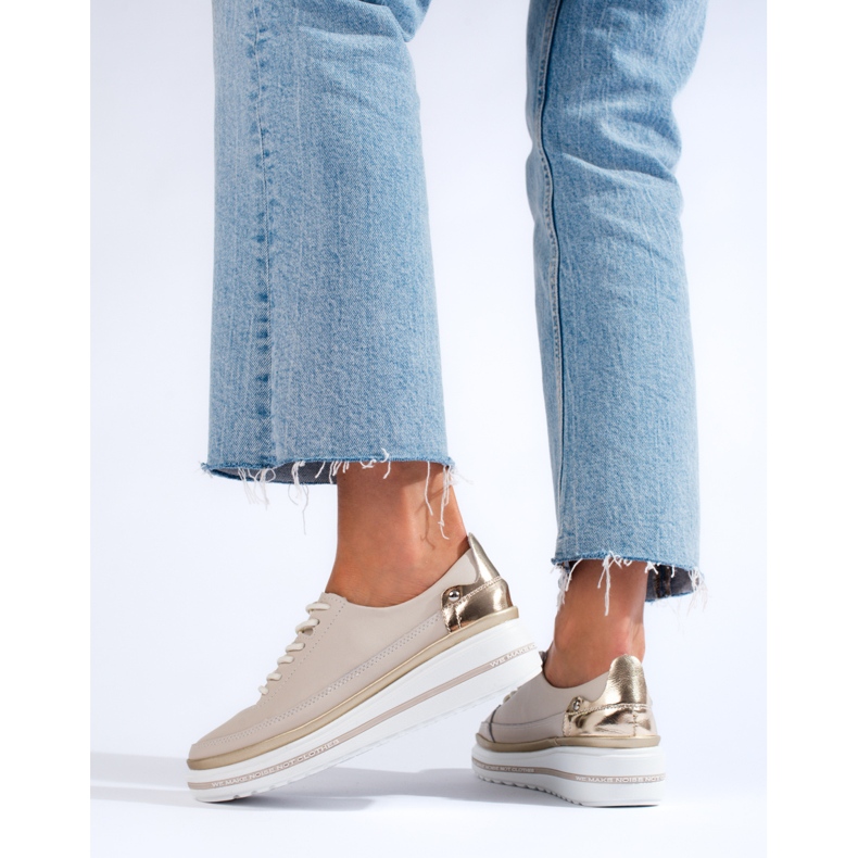 SHELOVET Zapatos de mujer de piel beige con plataforma Shlovet. 2