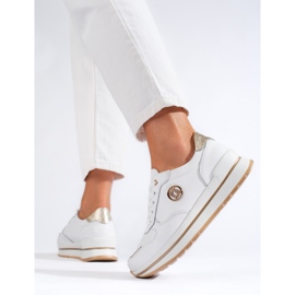 Zapatillas deportivas con plataforma en piel blancas de Shelovet blanco 3