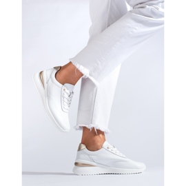 SHELOVET Deportivas mujer cuña Welovet de piel en color blanco 2