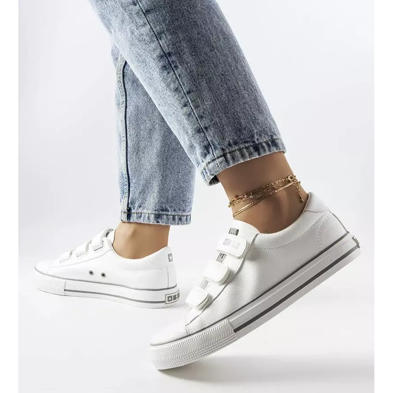 Deportivas blancas con velcro Big Star LL274A205 blanco 2