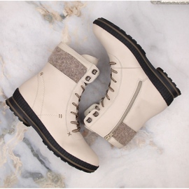 Botas de mujer cómodas de piel con aislamiento beige Rieker Z2405-60 3