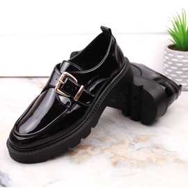 Zapatos de mujer lacados en negro con hebilla Vinceza 58184 4