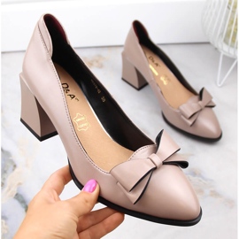 Zapatos de mujer de tacón con lazo beige D&amp;A S.Barski Colección Premium MR870-48 1