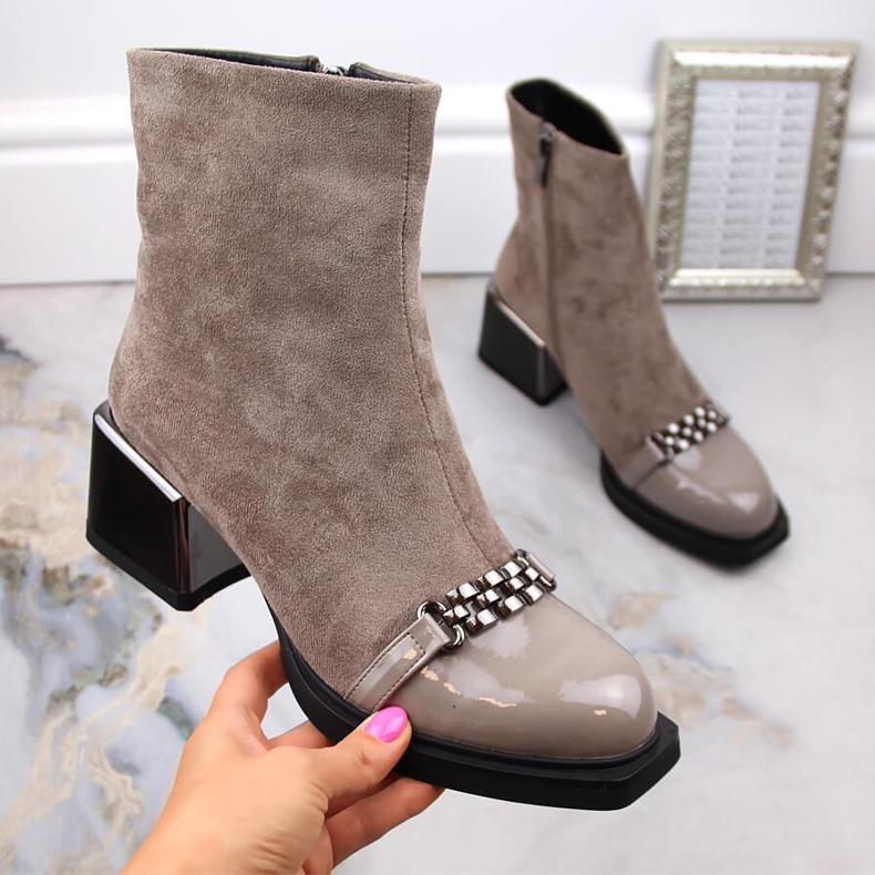 Botas de mujer con tacón decorativo beige D&amp;A S.Barski Premium Collection MR870-70 1