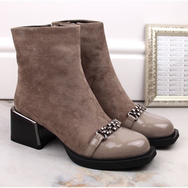 Botas de mujer con tacón decorativo beige D&amp;A S.Barski Premium Collection MR870-70 2