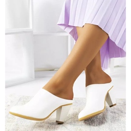 Zapatillas blancas en el puesto Plotkin blanco 2