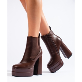 Botas Shelovet con plataforma marrón y goma elástica. 3