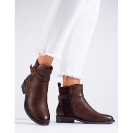 Botas clásicas de mujer Shelovet en color marrón. 2