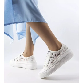 Zapatillas caladas blancas de Lee Cooper LCW-23-44-1617 blanco 2