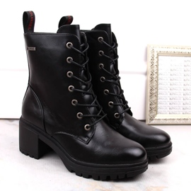 Botas negras con cordones Vinceza en el poste negro 1