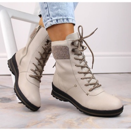 Botas de mujer cómodas de piel con aislamiento beige Rieker Z2405-60 4