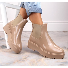 Botines chelsea de mujer lacados en la plataforma beige Big Star MM274396 4