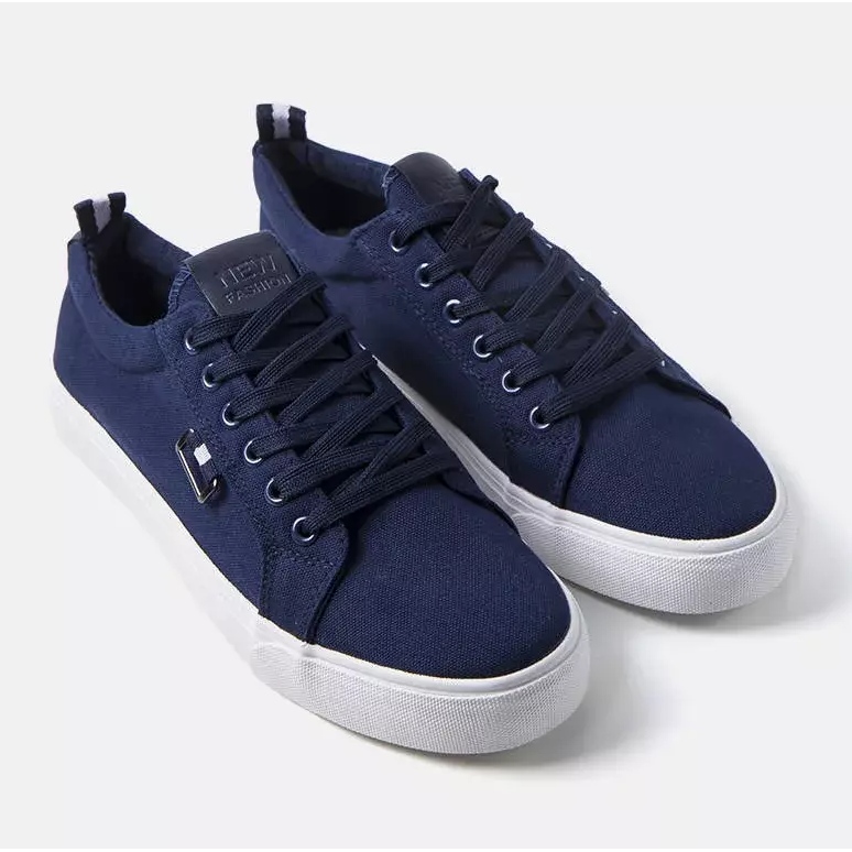 BM Zapatillas de hombre azul marino de Fremont 2