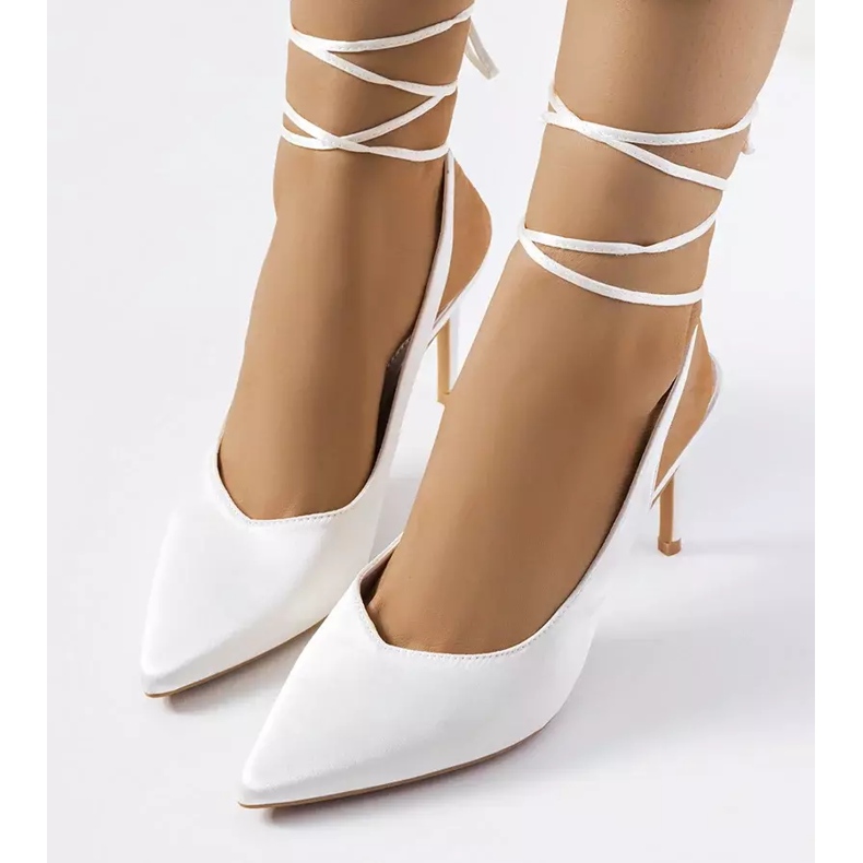 Tacones beige con ribete Anneli 2 Tacones beige con ribete Anneli 2