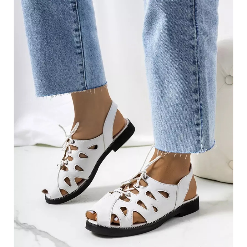 Sandalias blancas atadas Vlis blanco 1 Sandalias blancas atadas Vlis blanco 1