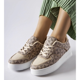 Inna Zapatillas beige decoradas con el monograma Sands 2