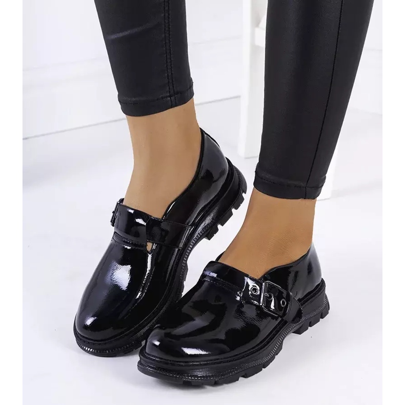 BM Zapatos lacados en negro con hebilla Ancel 1
