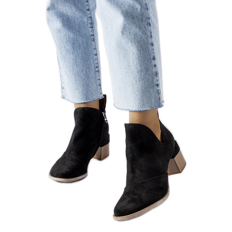 Botines Busson negros con pala irregular 1