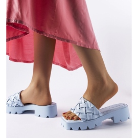 Chanclas azules con suela de tractor Lora 2 Chanclas azules con suela de tractor Lora 2