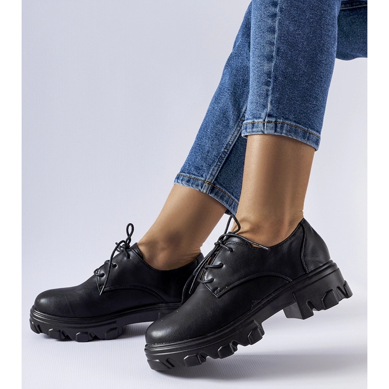 Zapatos kelly negros 1