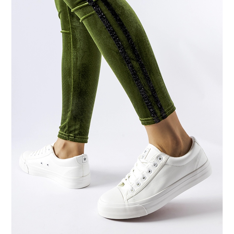 NEWS Zapatillas Mushirah clásicas blancas blanco 1