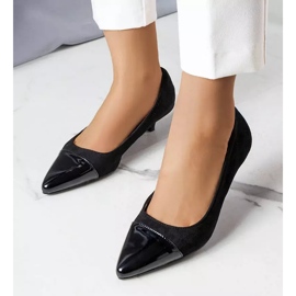 BM Zapatos de salón negros con punta de pato 3