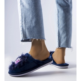 Pantuflas calentitas azul marino con flores de Moly 2