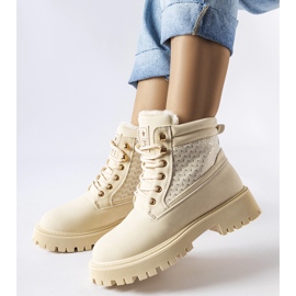 Botas de mujer con aislamiento beige de Foca. 1 Botas de mujer con aislamiento beige de Foca. 1