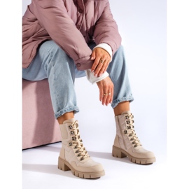 Botas de trabajo atadas y con aislamiento color crema para mujer de Vinceza beige 1 Botas de trabajo atadas y con aislamiento color crema para mujer de Vinceza beige 1