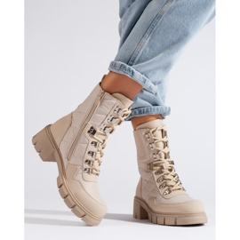 Botas de trabajo atadas y con aislamiento color crema para mujer de Vinceza beige 3