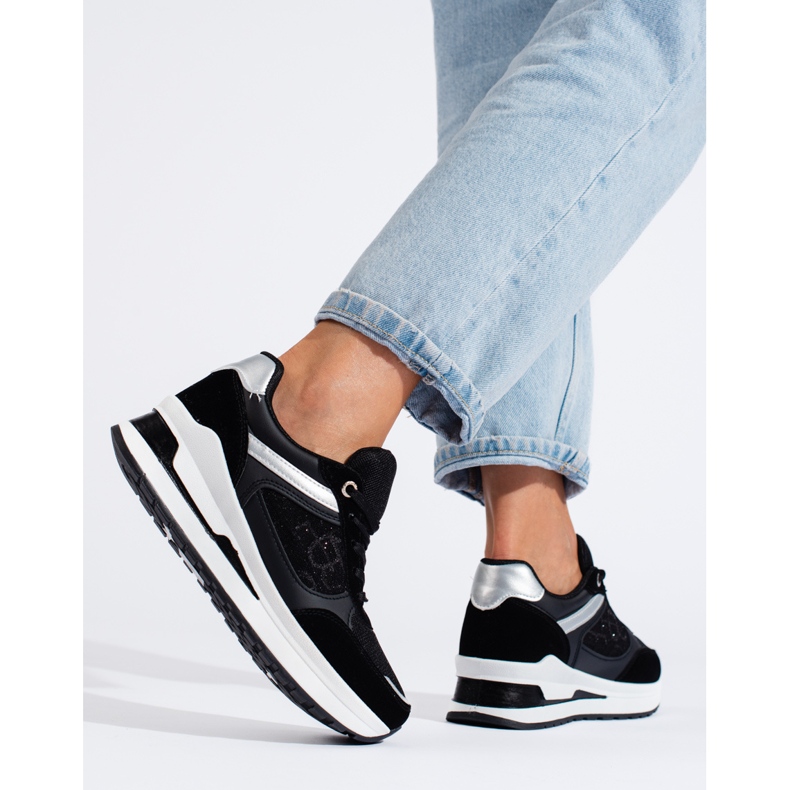 Zapatillas de mujer negras con aplicación Shelovet blanca. negro 2