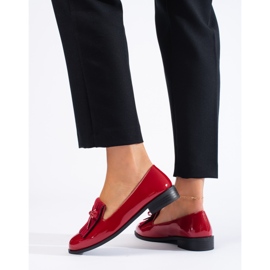 Señores de charol rojo con flecos Shelovet 6