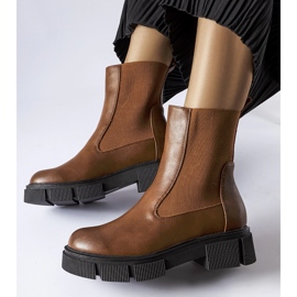 Botas Chelsea sin cordones de caña alta marrones de Marausa marrón 1