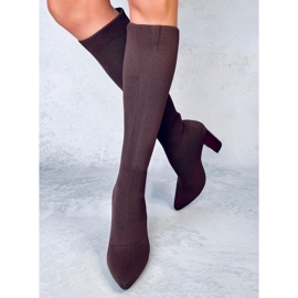 Botas tacón elástico Elisha Brown marrón 2