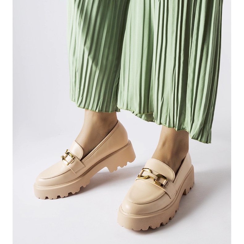 Inna Mocasines de mujer beige decorados con hebilla Piazzo 1