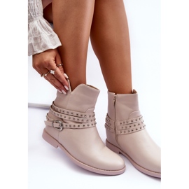 Botas planas de mujer de cuero decoradas en beige de Adkrana 1