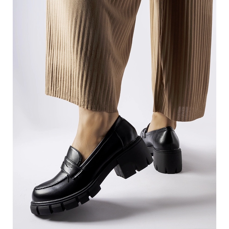 Mocasines clásicos negros con bloque Dina 1 Mocasines clásicos negros con bloque Dina 1