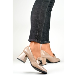 Mocasines mujer charol beige 3