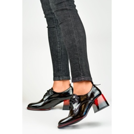 Zapatos de mujer elegantes con cordones y tacón rojo. negro 3