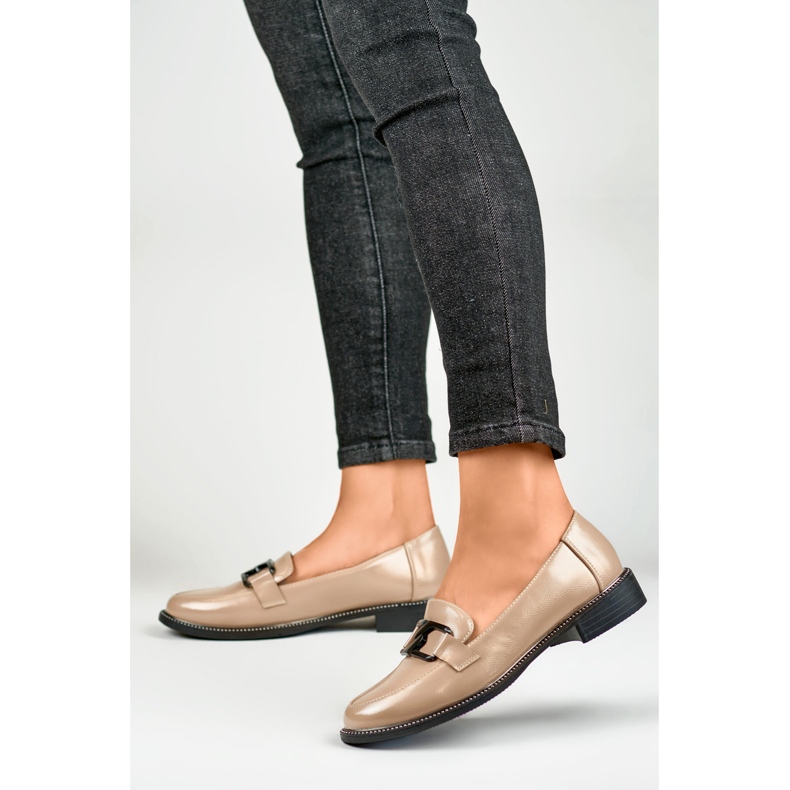 Zapatos mujer charol beige negro 2